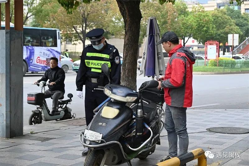 這抹“警”色讓閩侯顏值up