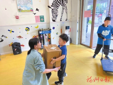 便民小攤人氣高　暖“新”驛站暖人心