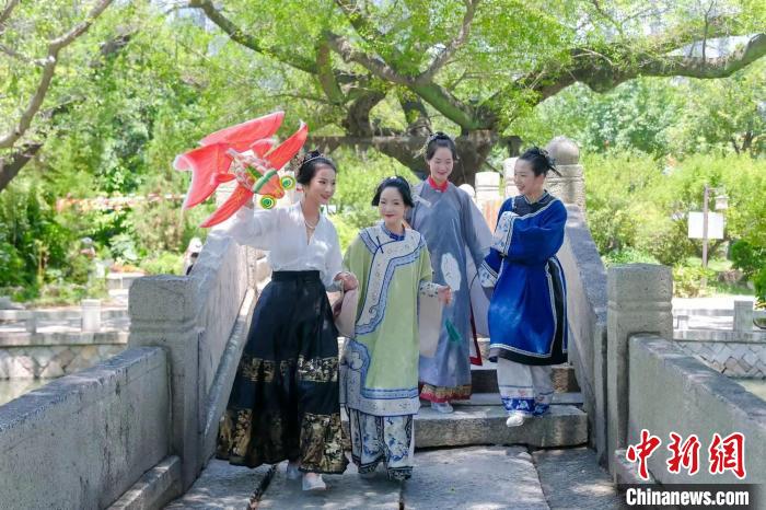 福州“三條簪”走紅：頭戴鋒芒 柔中有剛