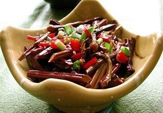   很多人喜歡吃蕨菜（資料圖）