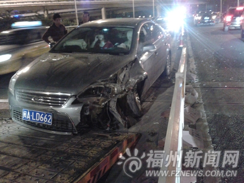 琴亭高架橋20分鐘連發兩起事故 橋上橋下堵1小時