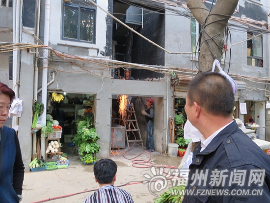 多處采光天井變店面　竹林境新村“老違建”被拆