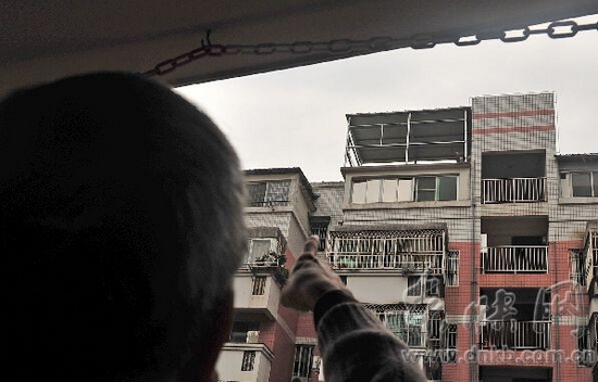 王莊荷園違建擋住陽光　當事業主認為開發商默許