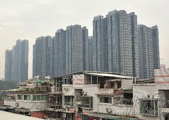 王莊荷園違建擋住陽光　當事業主認為開發商默許