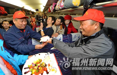 493名優(yōu)秀新福州人免費(fèi)乘專列返鄉(xiāng)