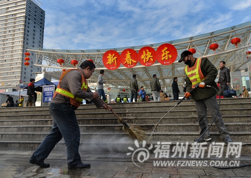福州火車站環(huán)境得到改善　隨手扔垃圾現(xiàn)象還不少