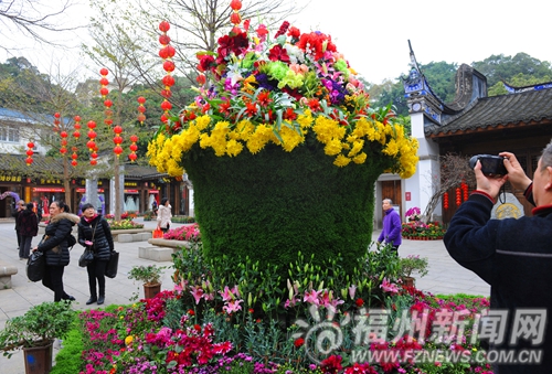 烏石山花會節(jié)昨日開幕　萬余名市民游客賞花(圖)