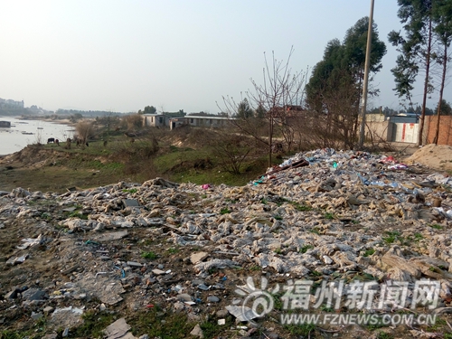 堆場占地到處是垃圾　烏龍江上游沙洲濕地遭侵蝕