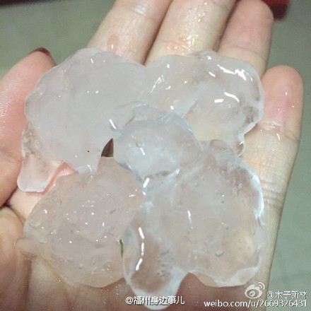 福州天氣昨日大變臉　上午烈日烘烤下午暴雨冰雹