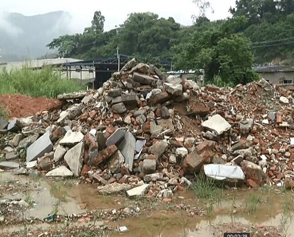 責任田變渣土傾倒點　閩侯荊溪七八畝稻田被填掉