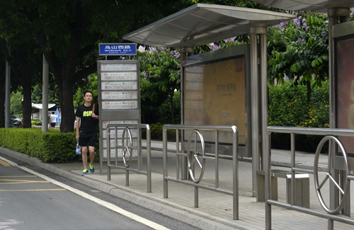 烏山西路站(教育附中旁邊)