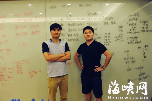兩個創業搭檔，林金培(左)和林良水（右）