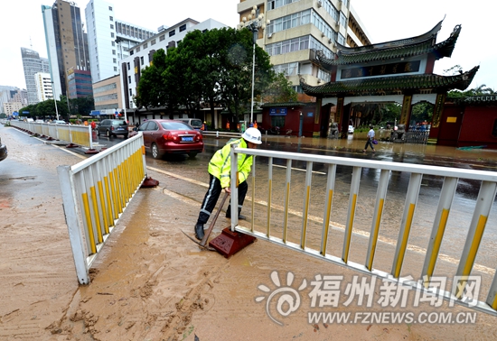 福州各方協(xié)力處置積水　30多個內(nèi)澇點積水已排除