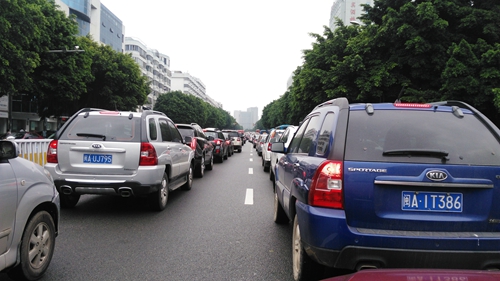 昨日早上9時許，楊橋路車流緩慢