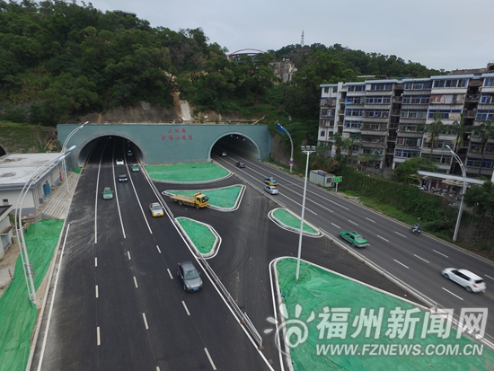 金雞山隧道昨恢復雙向雙洞通行　四車道升八車道