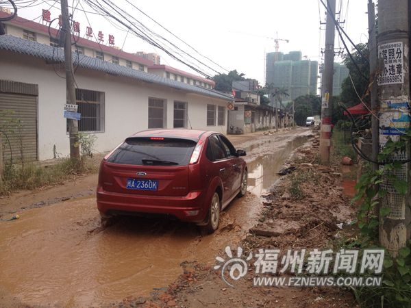 積水問題2年未解決:倉山十字亭路成“十字亭河”