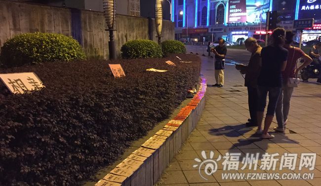 解放大橋頭橋頭現相親集市　看相親本信息交10元