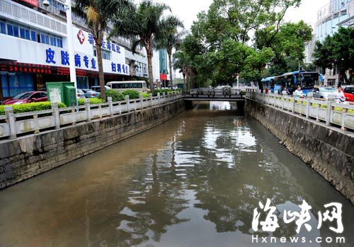 銅盤河河水變黃了