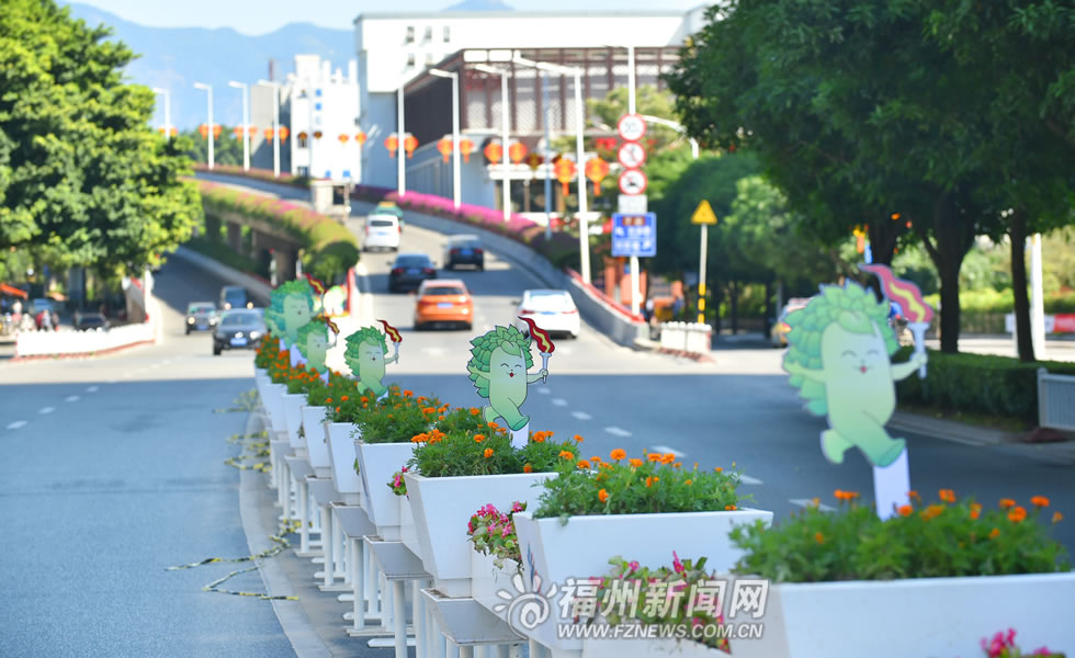 鼓樓:迎盛會 樹形象 展風采