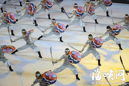 演出融入了武術(shù)等傳統(tǒng)元素