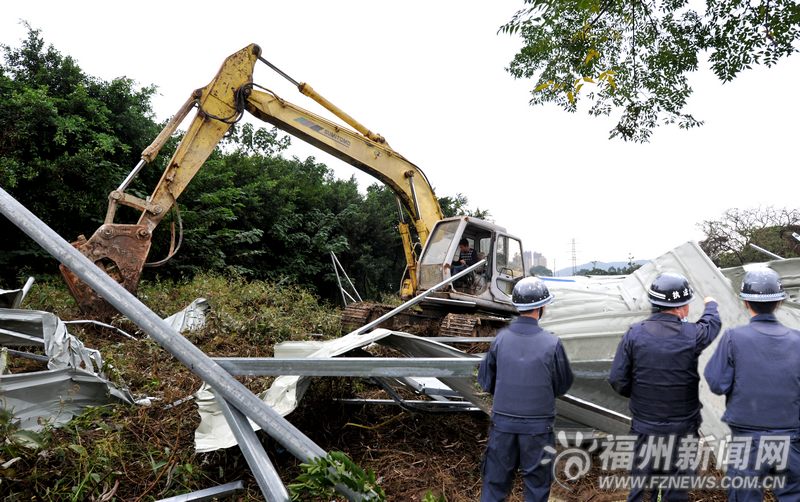 飛鳳河邊搶建“博賠房”　3000平方米違建被強拆