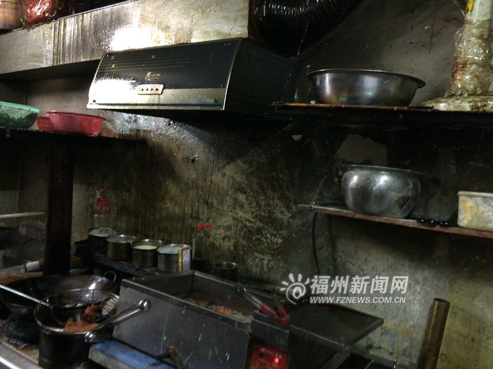 榕多部門突查外賣黑作坊　制餐環境令人觸目驚心