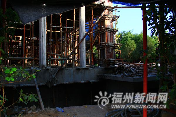 坐擁三棟別墅棟棟都在“開發”　一業主大肆違建