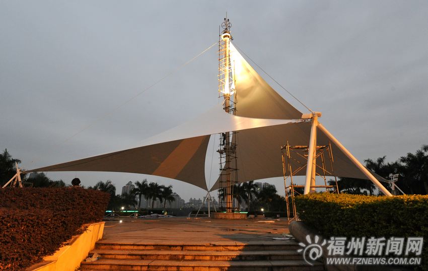 閩江公園“大船帆”換張拉膜　下周一將對(duì)外開放