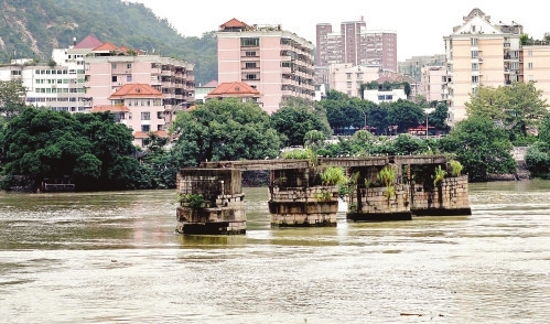 洪山斷橋閱盡流年狀況堪憂　專家吁專項資金保護