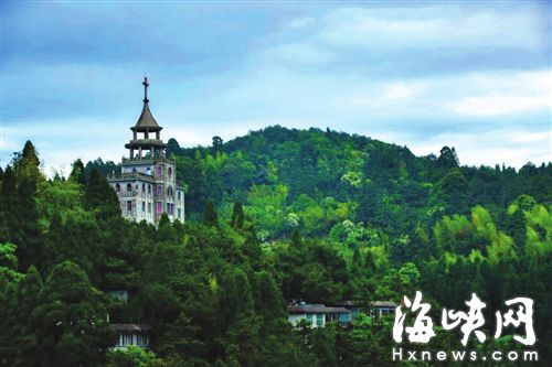 冬雨過后鼓嶺更顯蒼翠　各式百年洋別墅述說故事