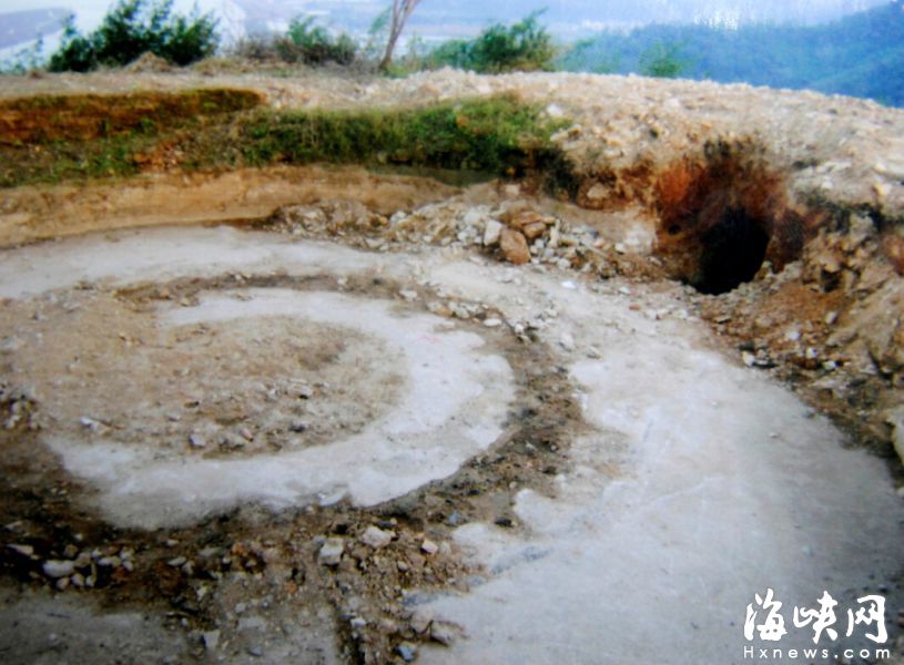 瑯岐金牌山挖出明清炮臺群 分布坑道戰壕等遺跡