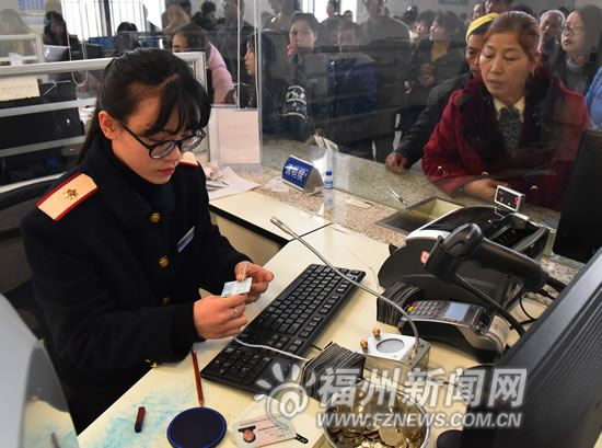 榕火車站售票員陳封榕：“穿針引線”的退票達(dá)人