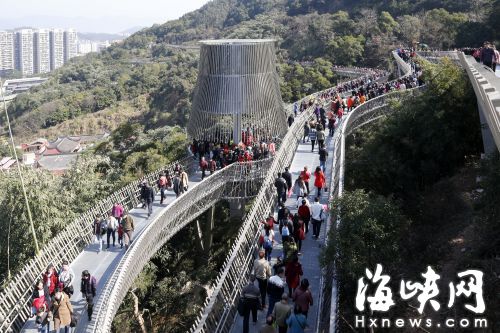金牛山“福道”試開放人氣爆棚 日均吸引2萬游客