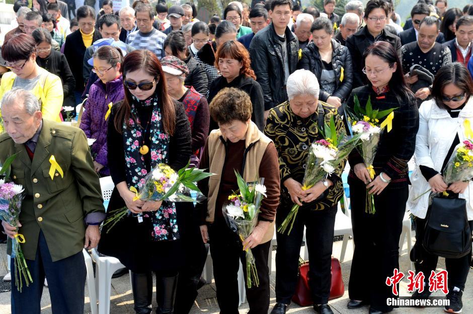 福州各界代表三百多人追思悼念遺體與器官捐獻(xiàn)者