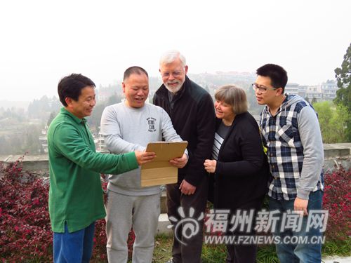 美國夫婦來榕追思故人　去年將父親骨灰撒向閩江