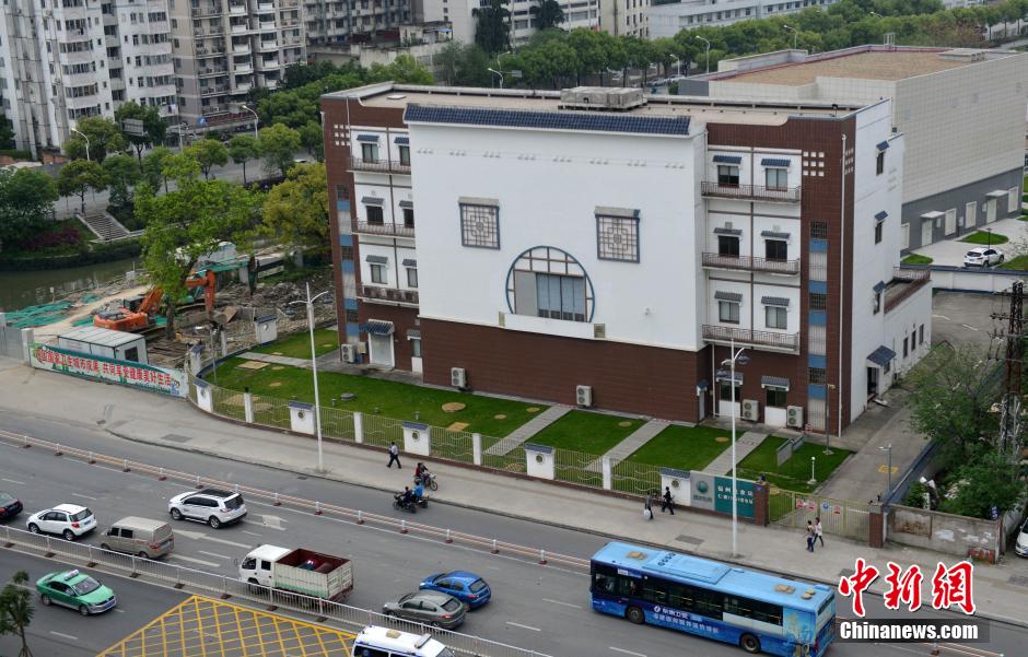 福州“囧樓”吸引眼球　網友戲稱為“最囧建筑”