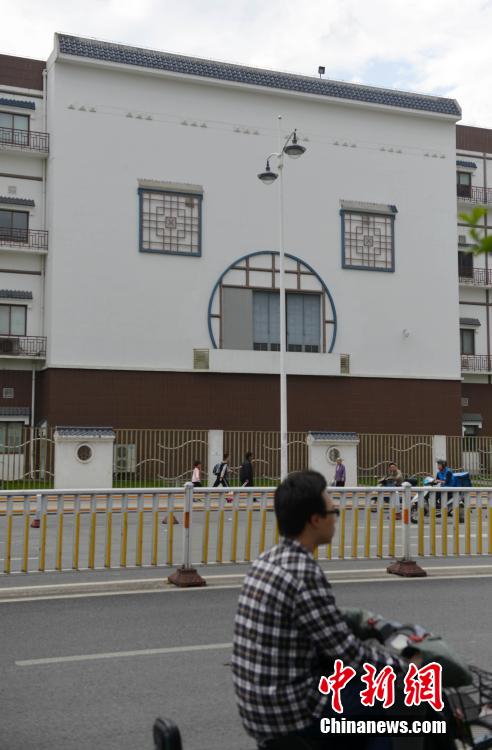 福州“囧樓”吸引眼球　網友戲稱為“最囧建筑”