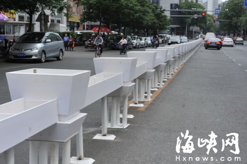 觀風亭街重新換新花箱