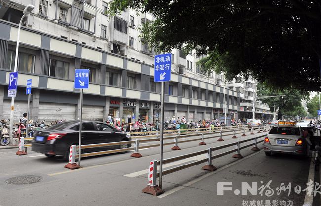 三坊七巷周邊7條道路單向通行 “微循環(huán)”初見(jiàn)效