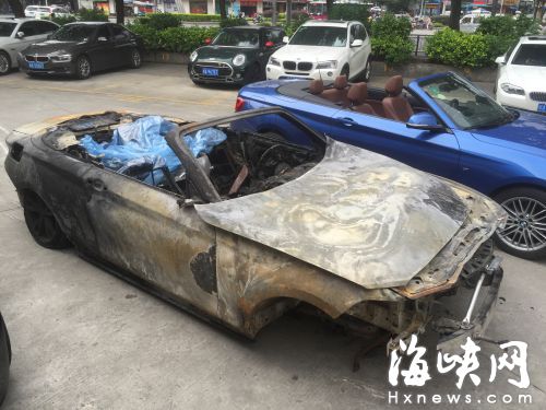 50萬元的豪車才開一年，就成了一堆廢鐵 