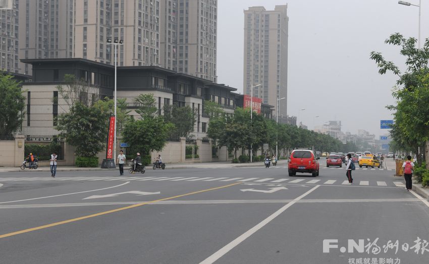 南平東路實現雙向4車道通行 緩解秀峰路交通壓力