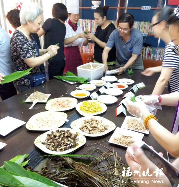 福州社區(qū)舉辦活動(dòng)迎接端午節(jié) 南街DIY香袋贈(zèng)鄰里