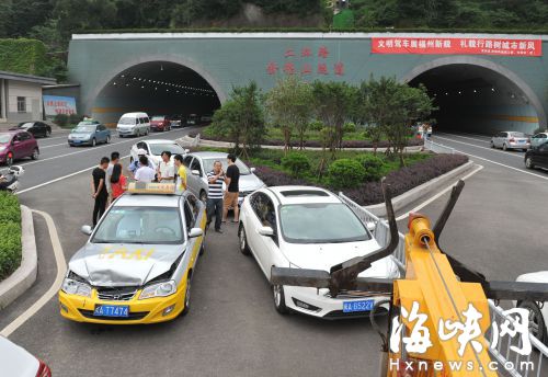 金雞山隧道8車追尾 不良駕駛習慣釀事故