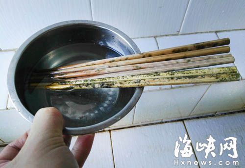 發霉的筷子不能用