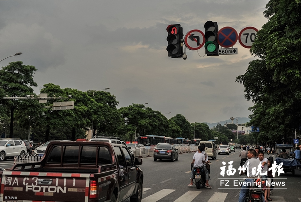 上渡路林產品市場路口交通優化　東往西方向禁左