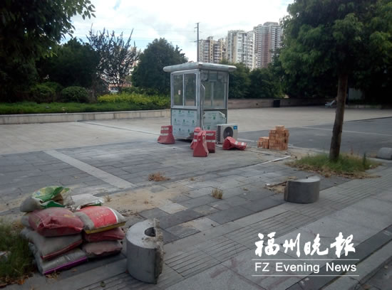光明港空地疑將變成停車場　石樁被拆設置崗亭　