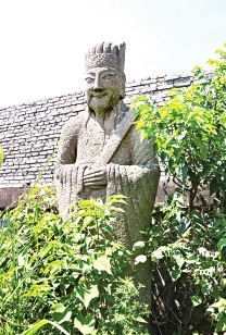 文官石像