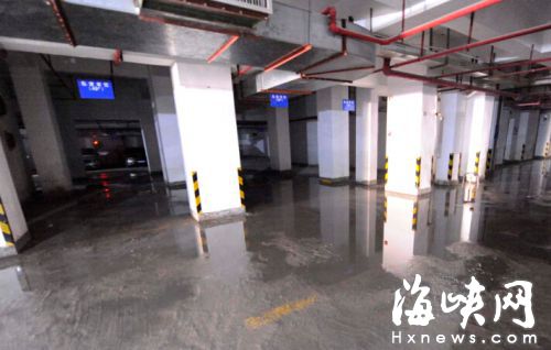 地下車庫每天都要用水泵抽水