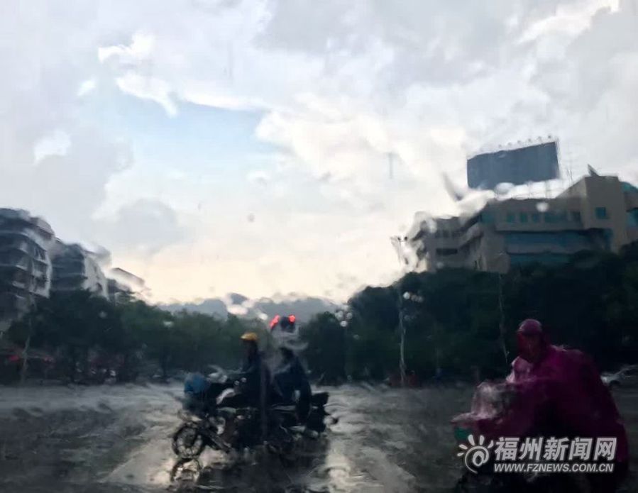 福州:暴雨襲城