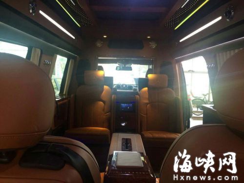 福州一市民花81萬元買奔馳6座車　卻只能限乘4人